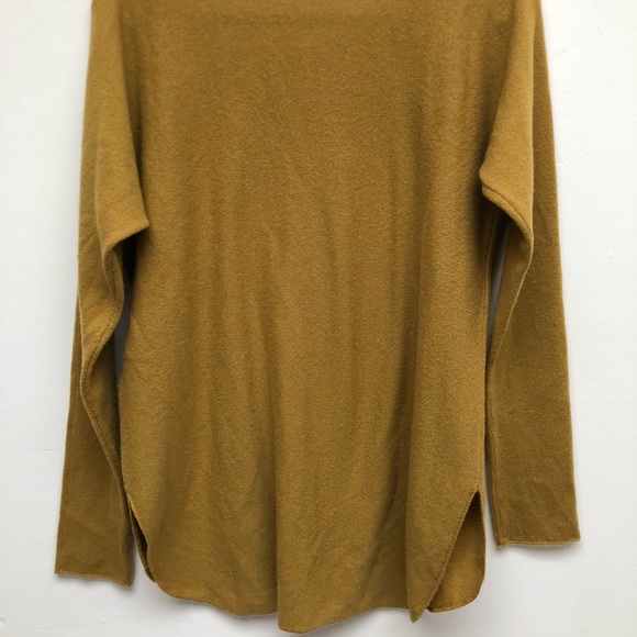 Vince Sweater - Picture 2 of 5